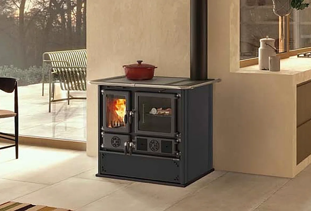 La Nordica Extraflame fireplace model and burner configuration for service identification